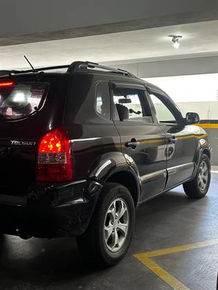HYUNDAI TUCSON 2.0 MPFI GL 16V 142CV 2WD GASOLINA 4P MANUAL